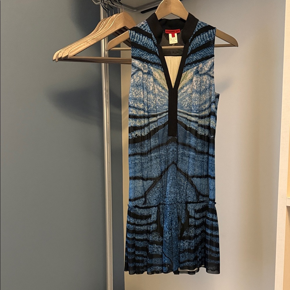 Vivienne Tam Blue & Black Graphic V-Neck Dress